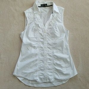 Express white sleeveless button down top